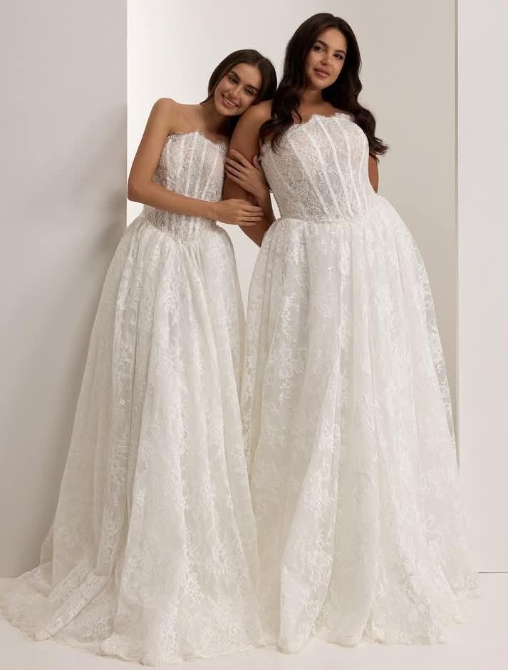 Blonde prinsesse brudekjole 